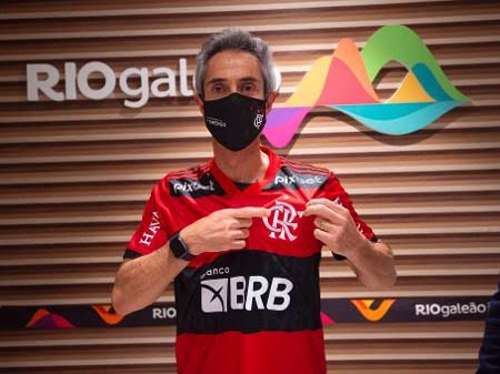 Flamengo apresenta novo treinador
