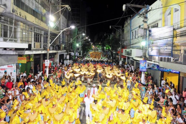 Niterói adia tradicional desfile das escolas de samba na Rua da Conceição