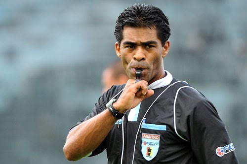 Índio vai apitar futebol solidário que terá Ricardo Rocha e Romário em Niterói