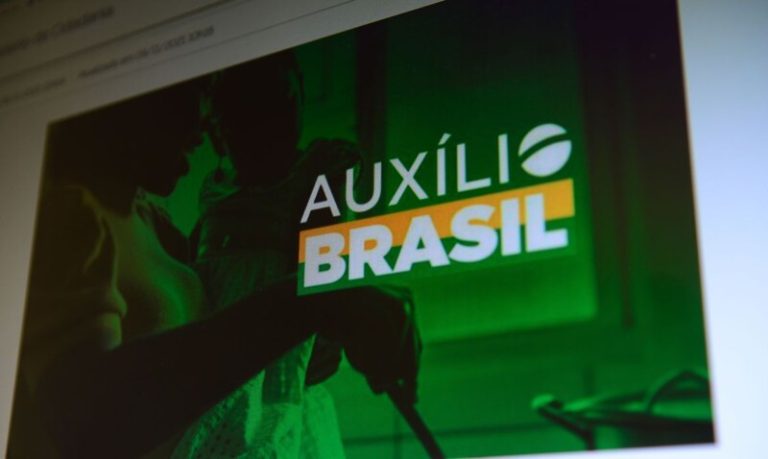 Auxílio Brasil começa a ser pago (Veja o calendário)