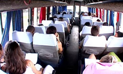 Itaboraí inicia recadastramento de alunos para o Transporte Universitário