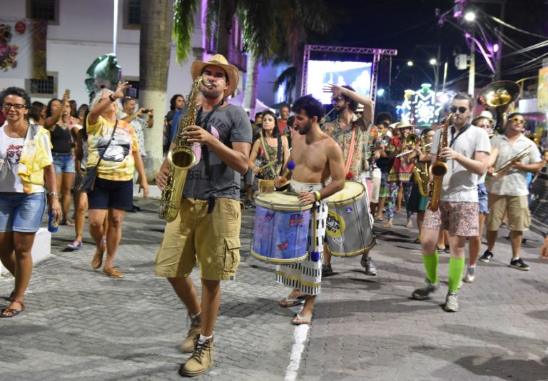 Prefeito proíbe eventos carnavalescos em Maricá