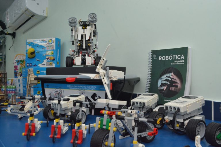 Escolas municipais de Maricá recebem equipamentos 3D