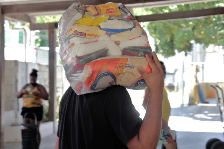 Saiba os locais para receber a cesta básica em Niterói