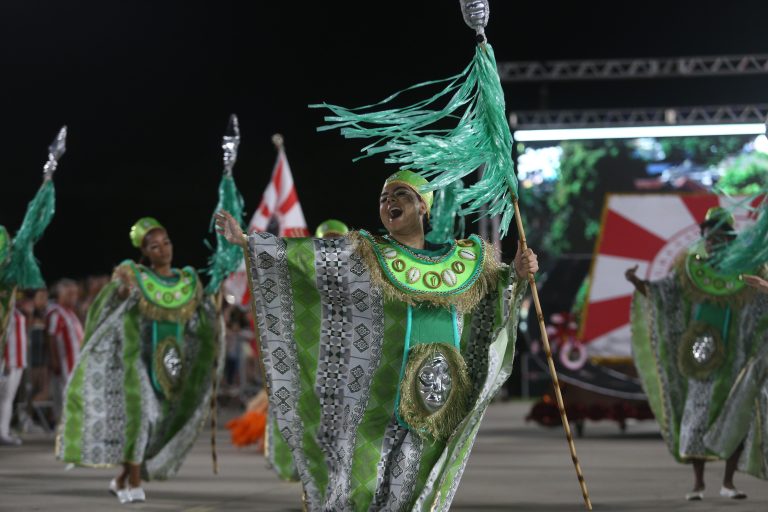Escolas do Grupo B abrem o Carnaval em Niterói