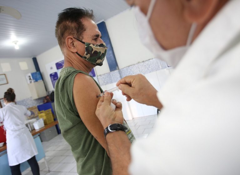 Dia D de vacinação contra gripe e sarampo em Niterói
