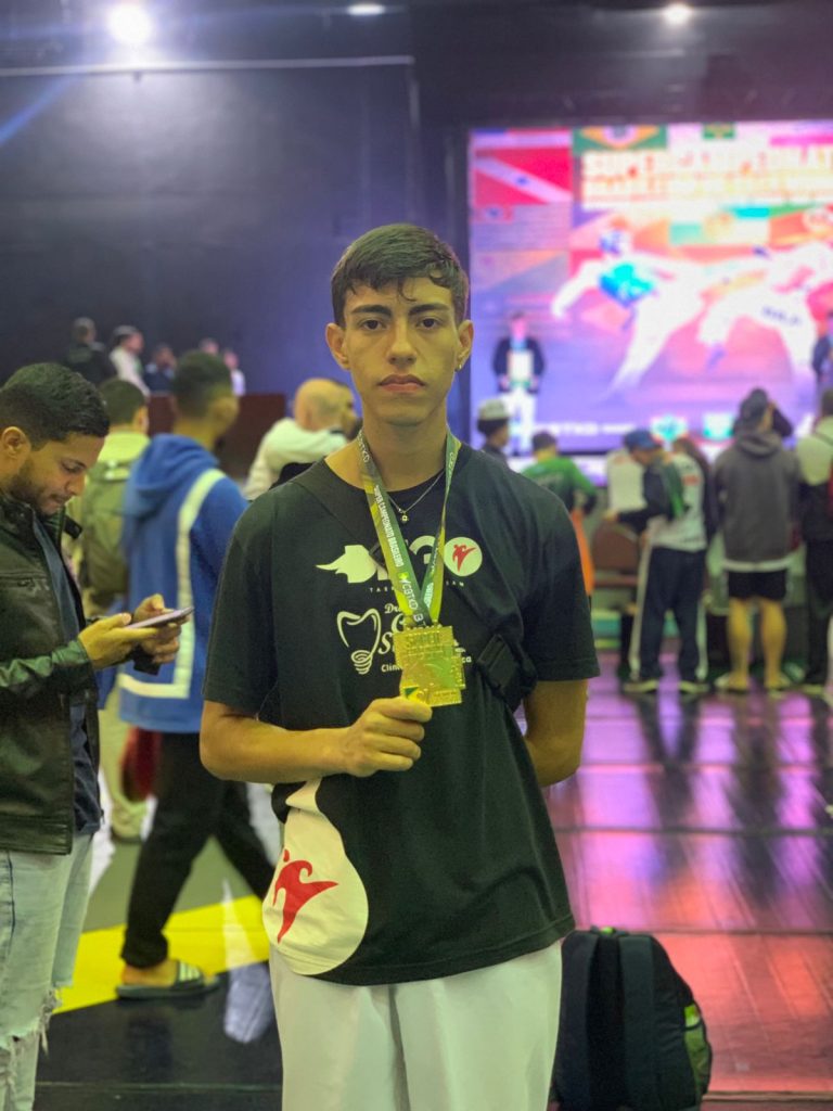Atleta de Tanguá ganha título no Campeonato Brasileiro de Taekwondo