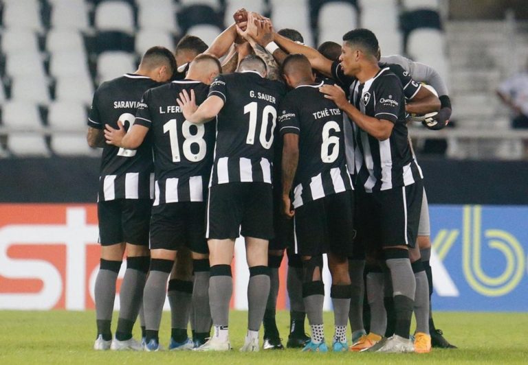 Botafogo perde para o Atlético-MG no Engenhão