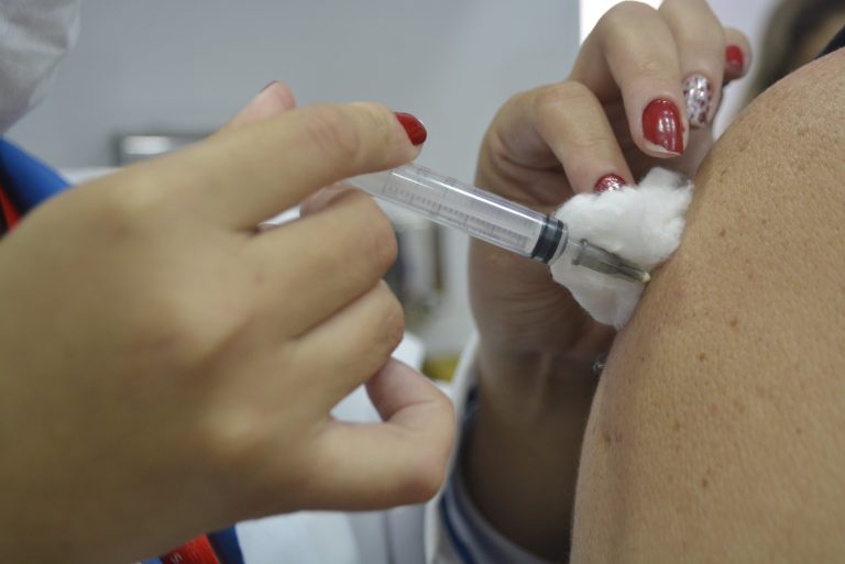 Maricá amplia polos de vacinação contra a covid-19