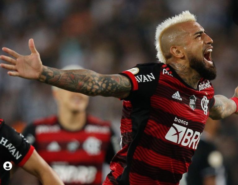 Flamengo ganha do Botafogo e volta a ser vice-líder do Brasileirão