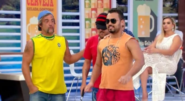 Comediantes de ‘A Praça é Nossa’ se apresentam de graça em São Gonçalo