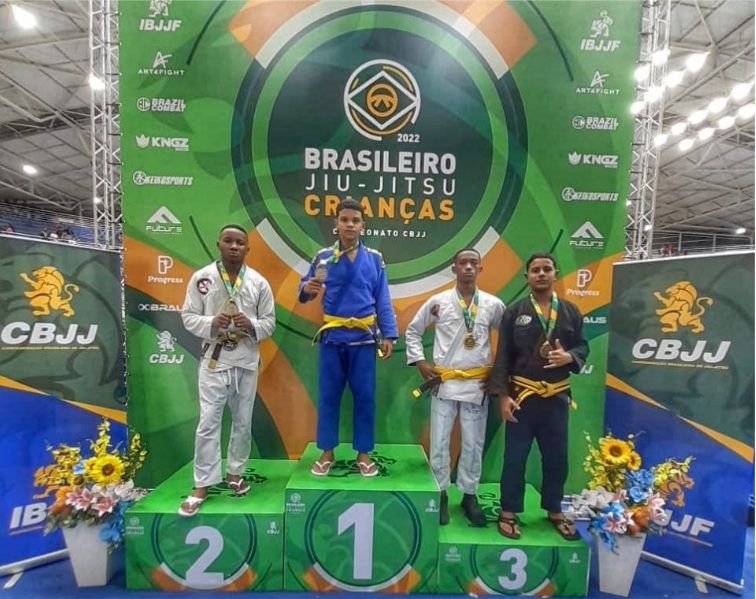 Atleta de São Gonçalo de 15 anos conquista medalha de ouro no Campeonato Brasileiro de Jiu-Jitsu