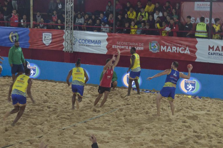 Evento nacional de handebol de praia reuniu 1,5 mil atletas em Maricá