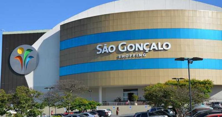 Shopping em São Gonçalo terá espaço para troca de figurinhas da Copa do Mundo   