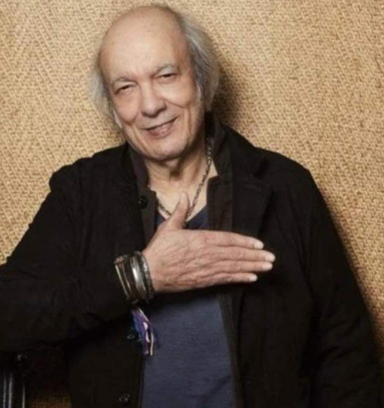 Morre o cantor Erasmo Carlos aos 81 anos