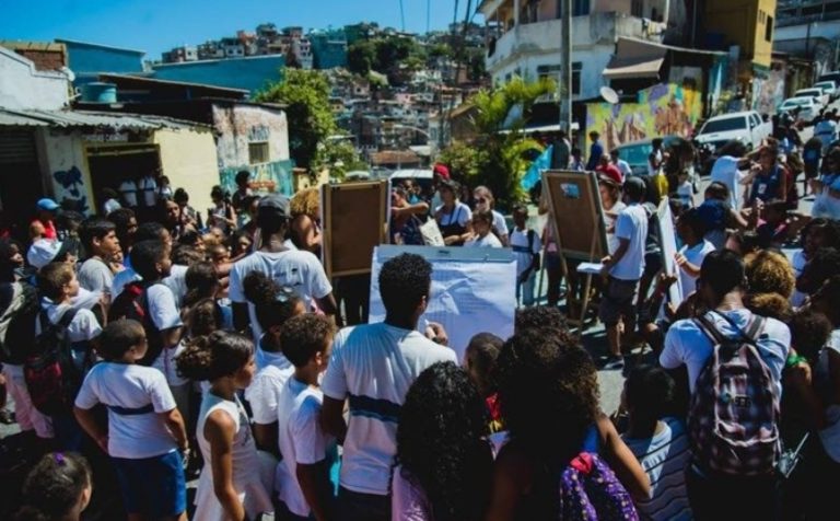 Estado do Rio terá programa de fomento à produção literária em favelas
