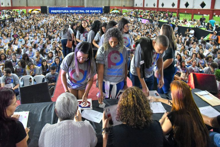 Prefeitura de Maricá concede mais de 500 bolsas-auxílio para alunos do Passaporte Universitário