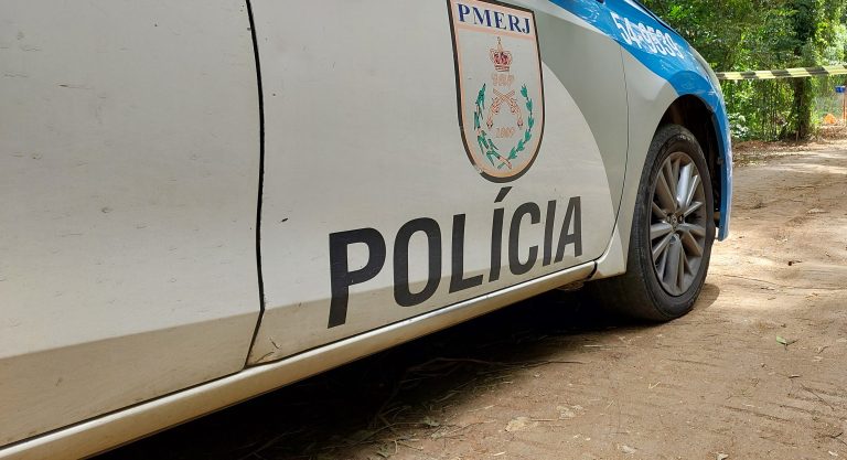 Polícia investiga assassinato de casal encontrado carbonizado em Itaipuaçu, Maricá