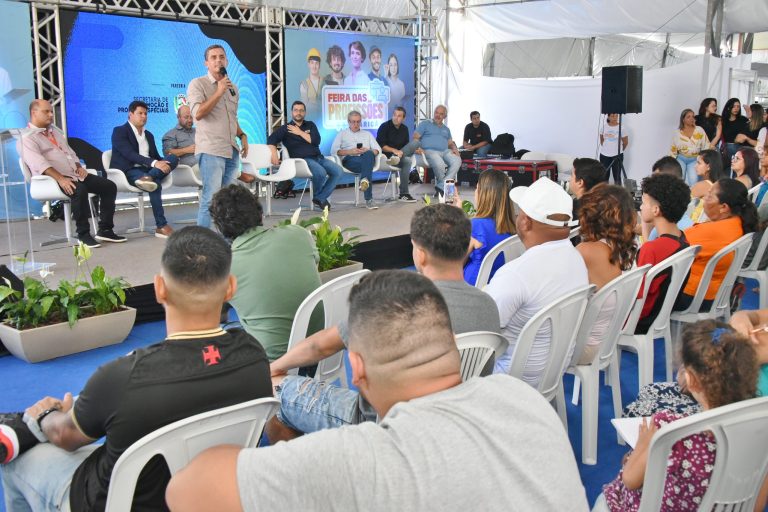 Prefeitura de Maricá leva Feira das Profissões a Itaipuaçu