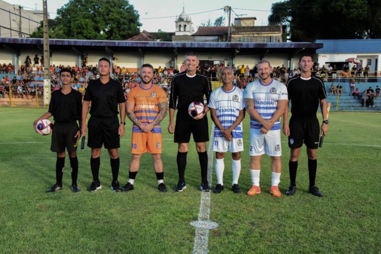 Prefeito Marcelo Delaroli e Romário participam de ‘Futebol dos Amigos’ em comemoração aos 190 de Itaboraí
