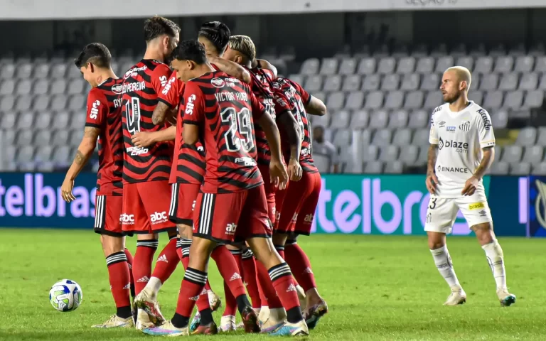 Sem torcida na Vila, Flamengo vence Santos com resultado ‘bailarino’ e afunda Peixe na crise