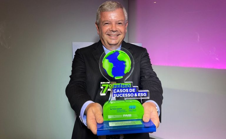 Niterói recebe prêmio por avanço do saneamento na cidade
