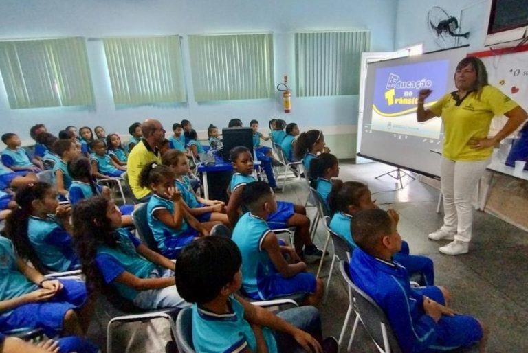 São Gonçalo: Projeto Escola Cidadã orienta crianças sobre trânsito