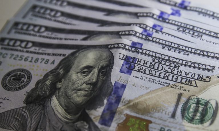 Brasil: Dólar sobe para R$ 5,15 e fecha no maior valor desde março