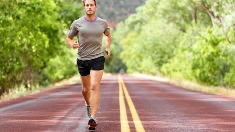 É perigoso correr 5km todo dia? Professora responde