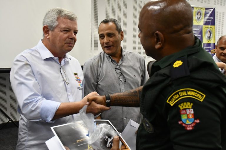 Guarda Municipal de Niterói premia agentes que se destacaram ao longo de 2023