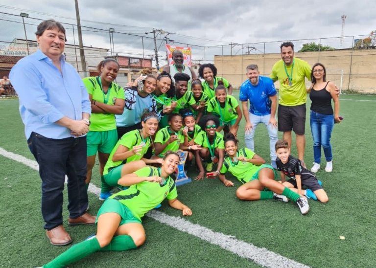 SG: Equipe feminina do Jardim Catarina vence Taça das Comunidades