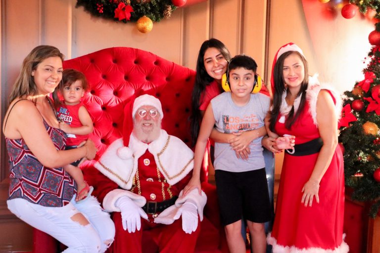 Itaboraí: Papai Noel recebe crianças com TEA em horário dedicado para proporcionar experiência mágica
