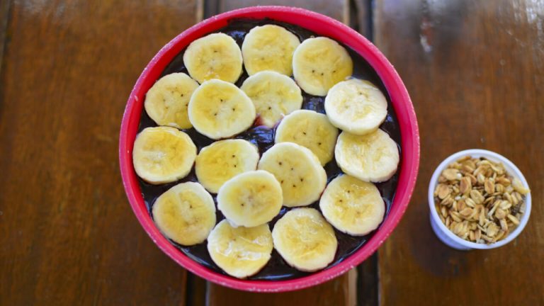 Sobremesa de banana fit: 2 receitas fáceis e saborosas para a dieta