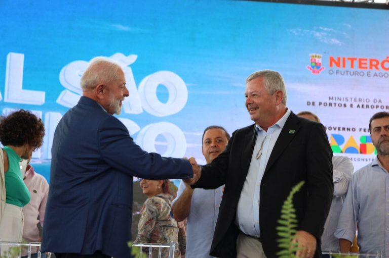 Niterói inicia maior obra de dragagem do Brasil com a presença do presidente Lula