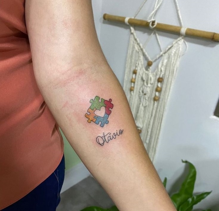Abril azul: Artistas fazem mutirão de tatuagem em mães atípicas no próximo sábado (27), em Niterói