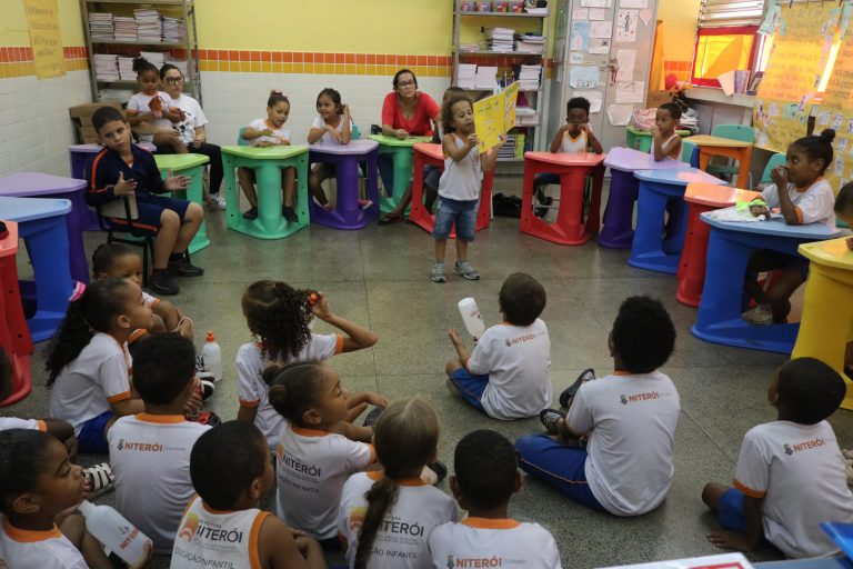 Circuito literário incentiva a interação infantil na UMEI Jacy Pacheco