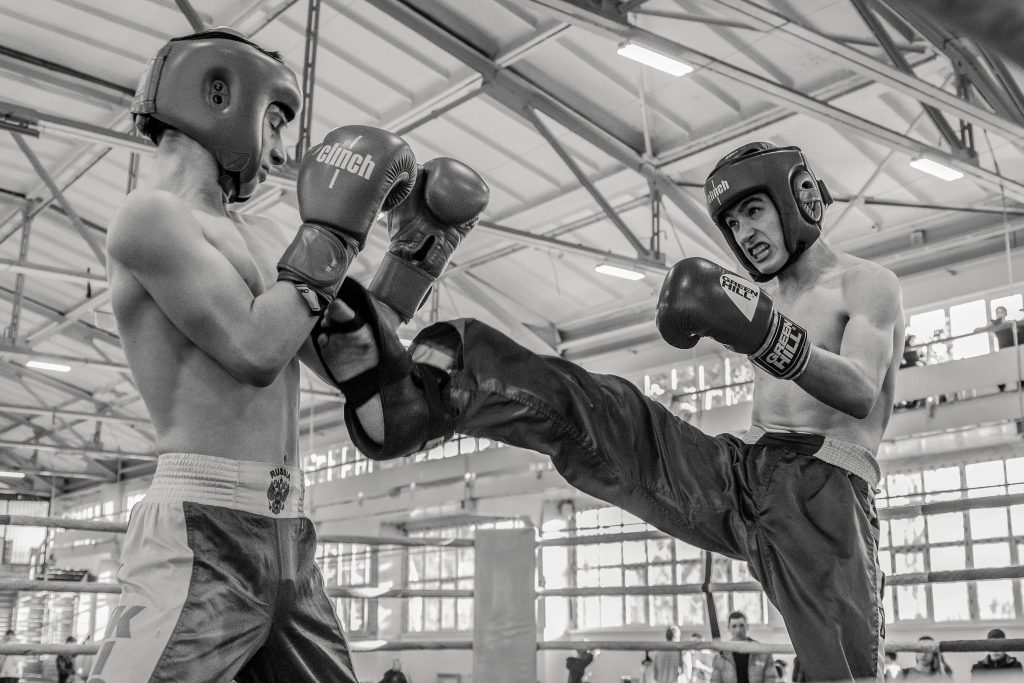 Renata Mór comandará a cobertura em tempo real do Campeonato Estadual de Kickboxing da FKBERJ em São Gonçalo