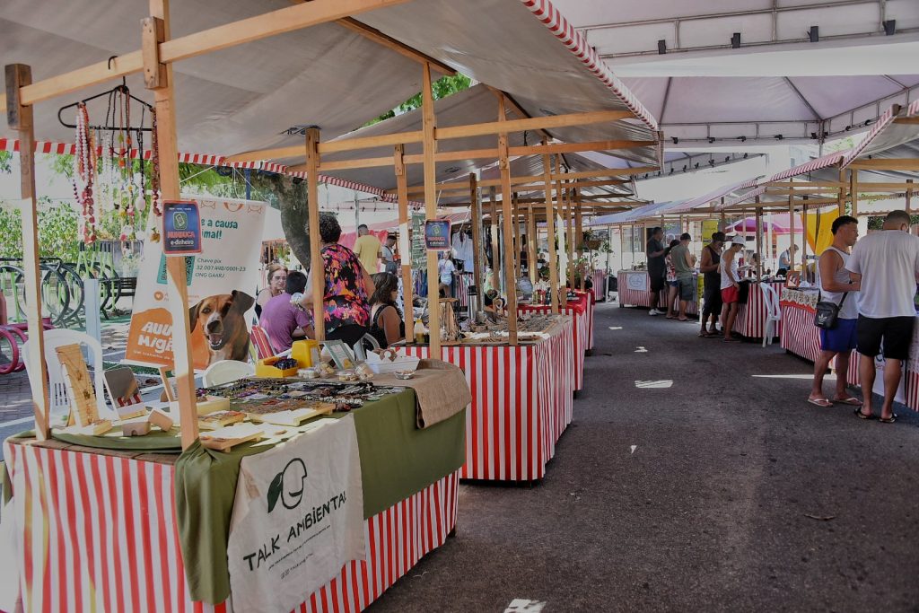 Feira da Agricultura Familiar em Araçatiba homenageia mês das mães