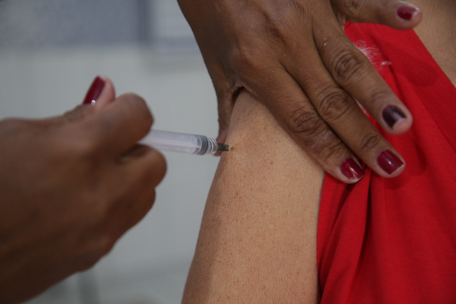 Prefeitura de Niterói retoma vacinação contra a Covid-19 nesta quarta-feira (29)