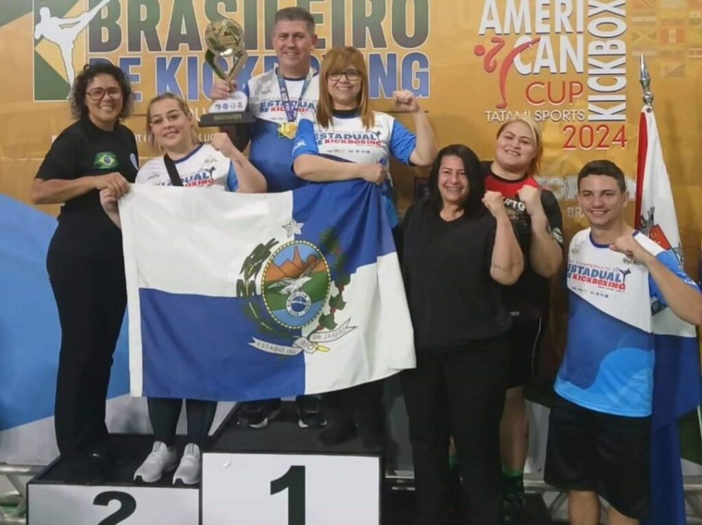 Presidente da FKBERJ Comemora Conquista de 1° Lugar no Campeonato Brasileiro de Kickboxing